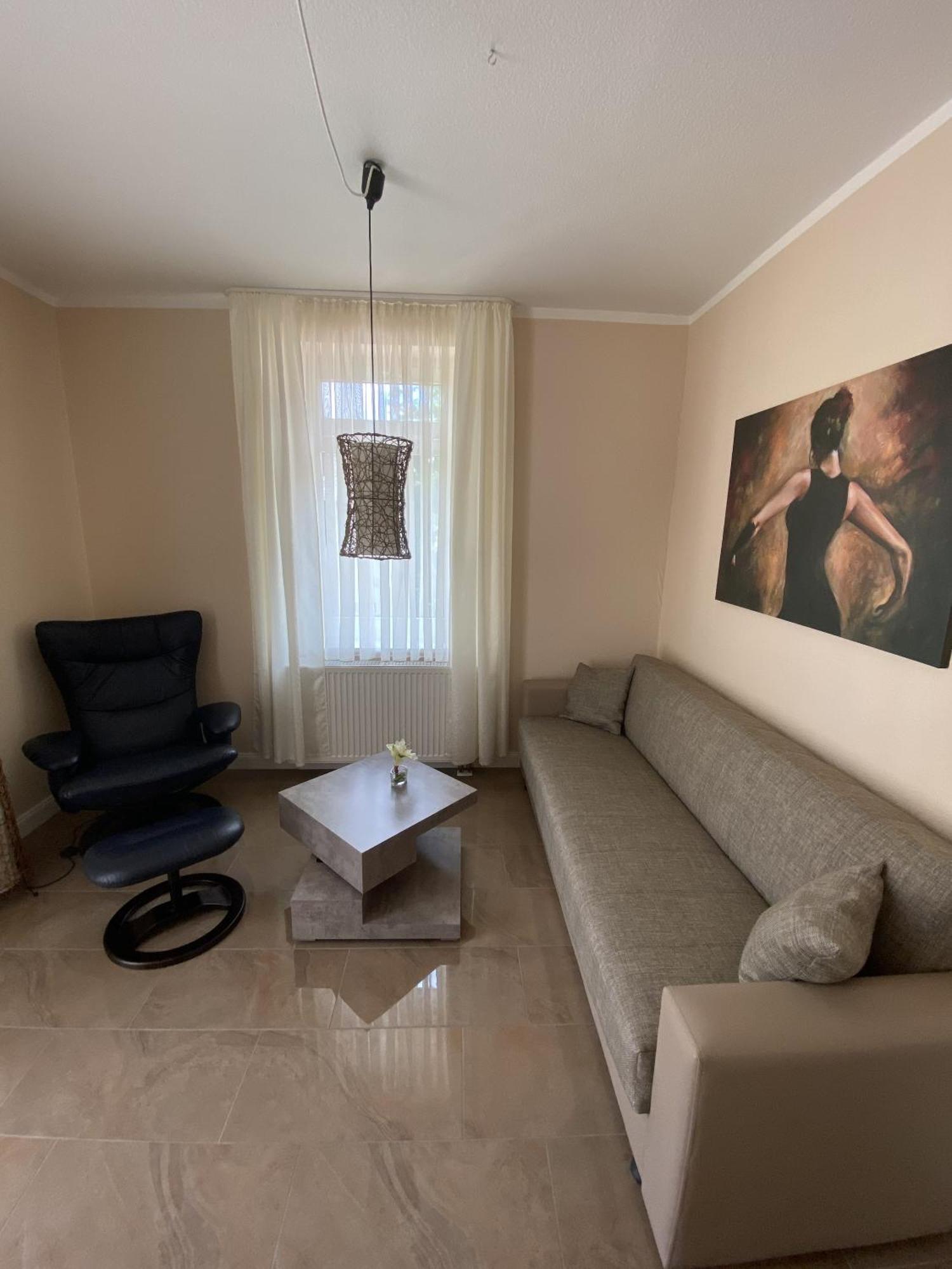 Apartments Und Zimmer Gaestehaus Matthias Drezno Pokój zdjęcie